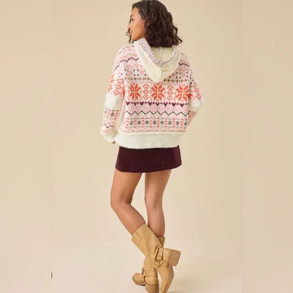 Altar'd State Pink and Orange V-Neck Sweater - Picture 4 of 8